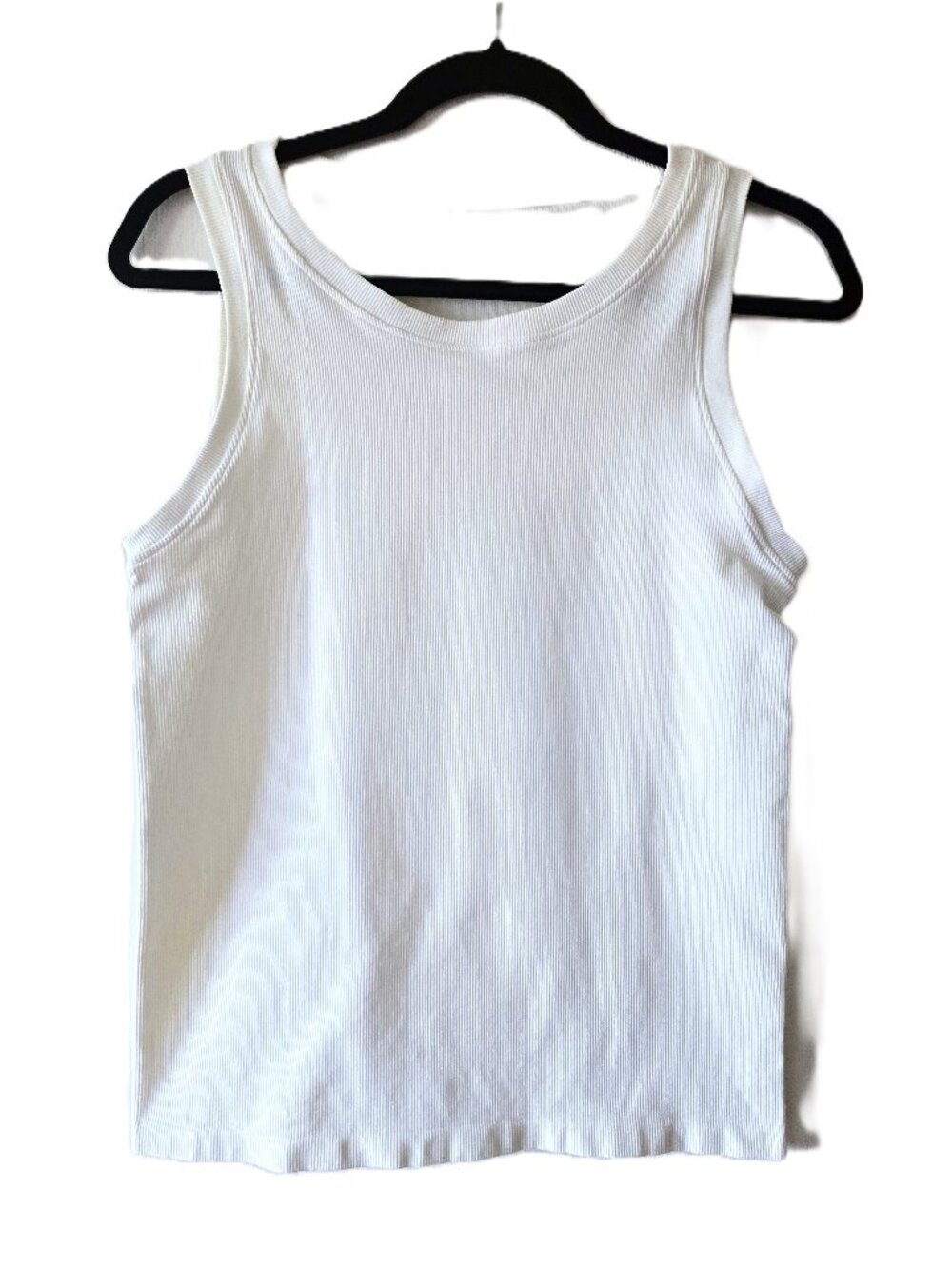 OQQ Sleeveless Fitted Tank Top  NWOT